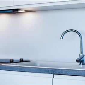 4 bedroom villa with infinity pool and sea view in Perithia, Corfu, sleeps 9